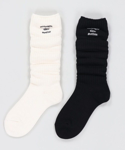 SPINNS(スピンズ)の「ワンポイントロゴ刺繍 ルーズソックス(ソックス/靴下・レディース・ブラック/アイボリー・ONESIZE)」の9枚目の写真