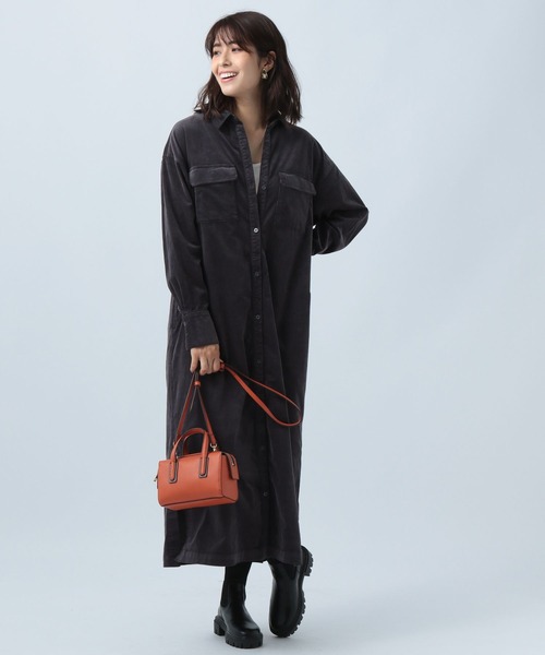 BAYFLOW(ベイフロー)の「コーデュロイシャツワンピース(シャツワンピース・レディース・ベージュ/マスタード/チャコール・FREE)」の8枚目の写真