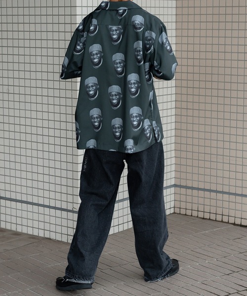 Perushu（ペルーシュ）の「総柄グラフィックオープンカラーシャツ（シャツ/ブラウス・メンズ・オフホワイト/ブラック×グリーン/ブルーグレー・MEDIUM/LARGE）」の19枚目の写真