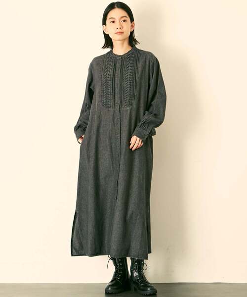 SOMETHING（サムシング）の「【SOMETHING "MELROSE CLAIRE 20周年別注" デニムシャツワンピース】（シャツワンピース・レディース・ブルー/ブラック・FREE）」の10枚目の写真