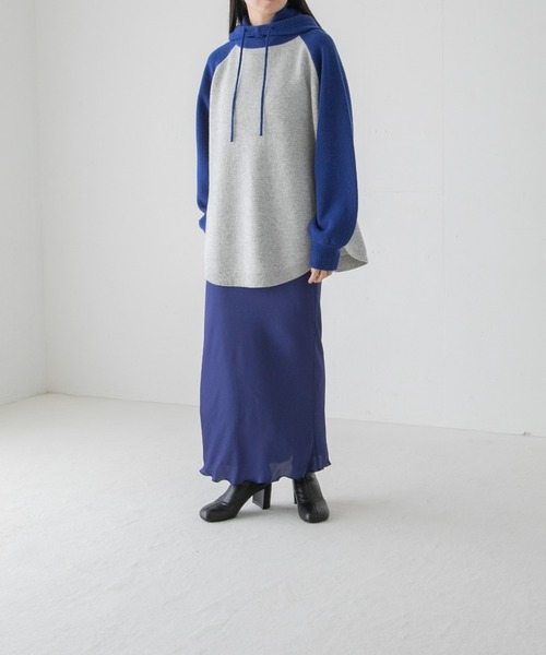 yuw（ユウ）の「Ｗカシミヤバラクラバ　294798（マフラー・レディース・ブラウン/レッド/ブルー/ブラック系その他/グレー・FREE）」の20枚目の写真