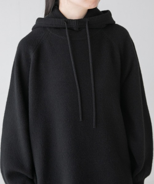 yuw（ユウ）の「Ｗカシミヤバラクラバ　294798（マフラー・レディース・ブラウン/レッド/ブルー/ブラック系その他/グレー・FREE）」の14枚目の写真