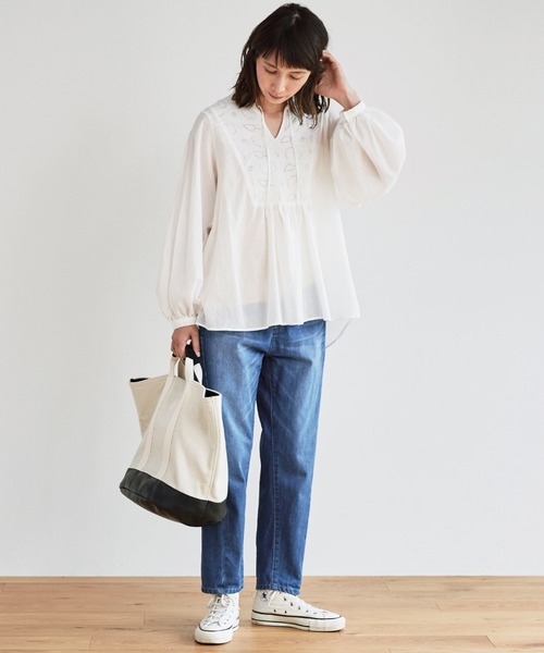 Sunny clouds（サニークラウズ）の「サニークラウズ　よじれジーンズ〈レディース〉（デニムパンツ・レディース・ブルー・61/64/67/70/73）」の3枚目の写真