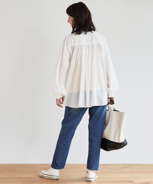 Sunny clouds（サニークラウズ）の「サニークラウズ　よじれジーンズ〈レディース〉（デニムパンツ・レディース・ブルー・61/64/67/70/73）」の4枚目の写真