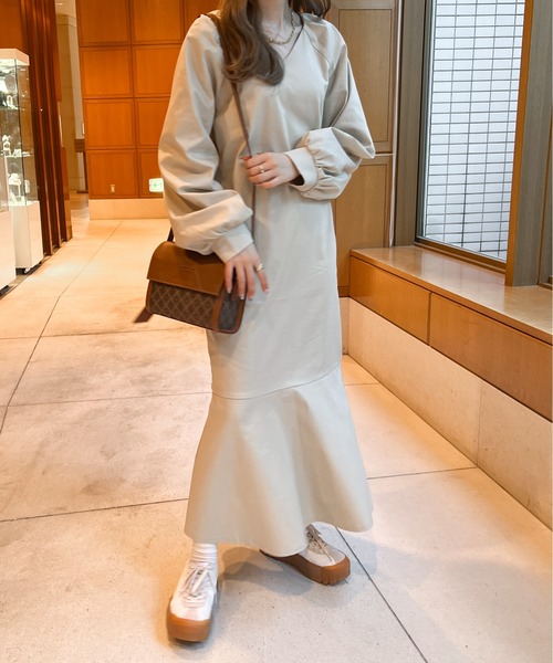 Ambre Ciel(アンブルシエル)の「美シルエット◎ボリュームマーメイドワンピース/【WEB/EC限定商品】(ワンピース・レディース・ダークブラウン/アイボリー/ブラック・FREE)」の2枚目の写真