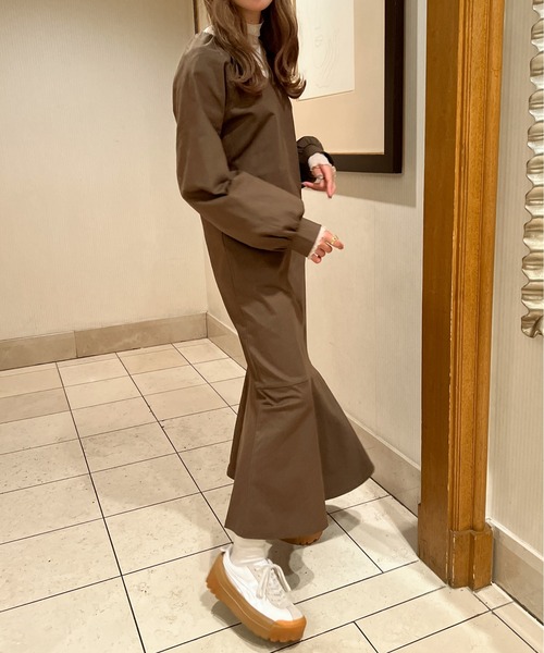 Ambre Ciel(アンブルシエル)の「美シルエット◎ボリュームマーメイドワンピース/【WEB/EC限定商品】(ワンピース・レディース・ダークブラウン/アイボリー/ブラック・FREE)」の9枚目の写真