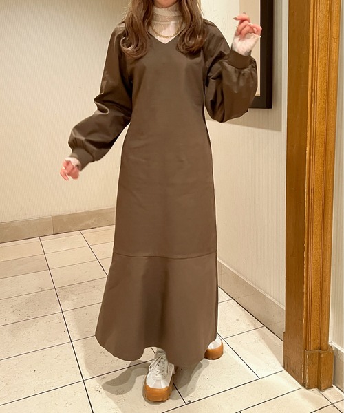 Ambre Ciel(アンブルシエル)の「美シルエット◎ボリュームマーメイドワンピース/【WEB/EC限定商品】(ワンピース・レディース・ダークブラウン/アイボリー/ブラック・FREE)」の10枚目の写真