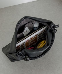 ear PAPILLONNER（イアパピヨネ）の「ボールワンハンドルバッグ 