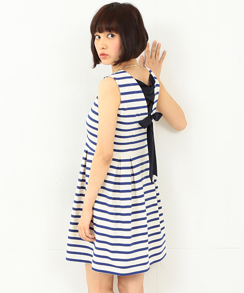 Ray BEAMS(レイビームス)の「Ray BEAMS / ボーダーレースアップ ワンピース(ワンピース・レディース・ブルー/ネイビー・1/0)」の13枚目の写真