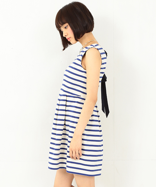 Ray BEAMS(レイビームス)の「Ray BEAMS / ボーダーレースアップ ワンピース(ワンピース・レディース・ブルー/ネイビー・1/0)」の14枚目の写真