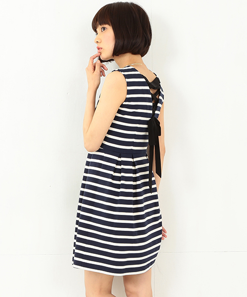 Ray BEAMS(レイビームス)の「Ray BEAMS / ボーダーレースアップ ワンピース(ワンピース・レディース・ブルー/ネイビー・1/0)」の16枚目の写真
