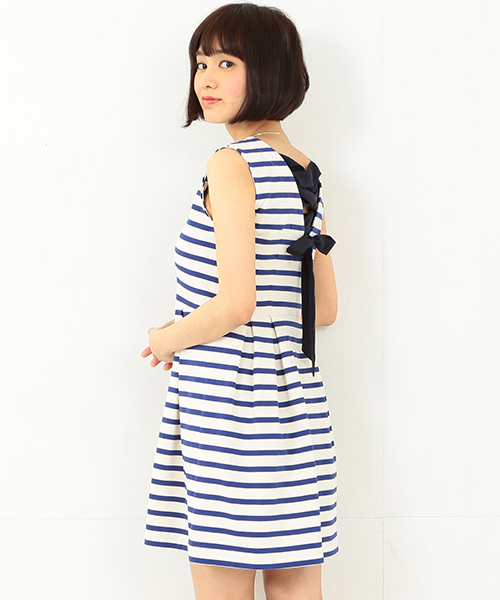 Ray BEAMS(レイビームス)の「Ray BEAMS / ボーダーレースアップ ワンピース(ワンピース・レディース・ブルー/ネイビー・1/0)」の17枚目の写真