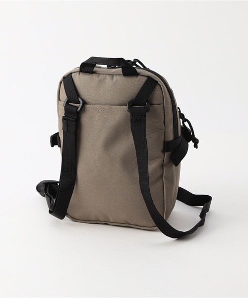 THE NORTH FACE（ザノースフェイス）の「THE NORTH FACE/ザ ノース フェイス Boulder Mini Shoulder/ボルダーミニショルダー（ショルダーバッグ・レディース・ブラック/ベージュ・ONE SIZE）」の4枚目の写真