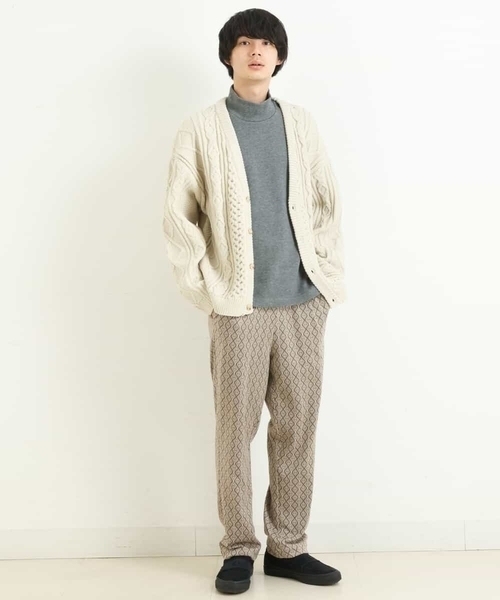 a.v.v(アーヴェヴェ)の「【ユニセックス】アランニットワイドカーディガン(カーディガン/ボレロ・メンズ・バイオレット/アイボリー/ブルー・46/48/50/44)」の6枚目の写真