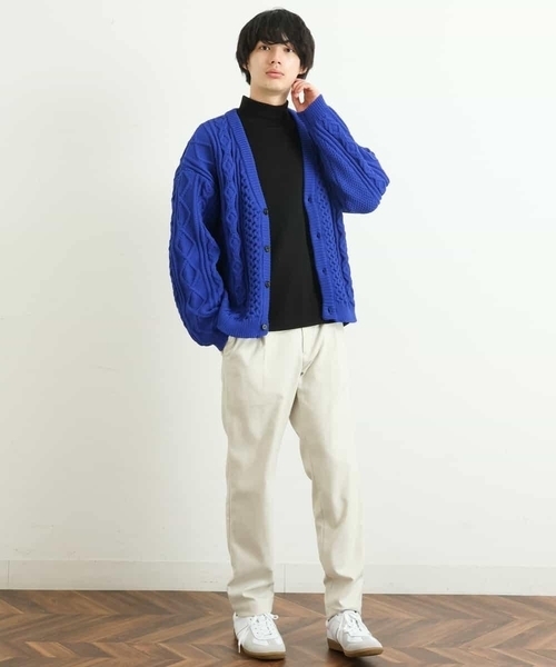 a.v.v(アーヴェヴェ)の「【ユニセックス】アランニットワイドカーディガン(カーディガン/ボレロ・メンズ・バイオレット/アイボリー/ブルー・46/48/50/44)」の11枚目の写真