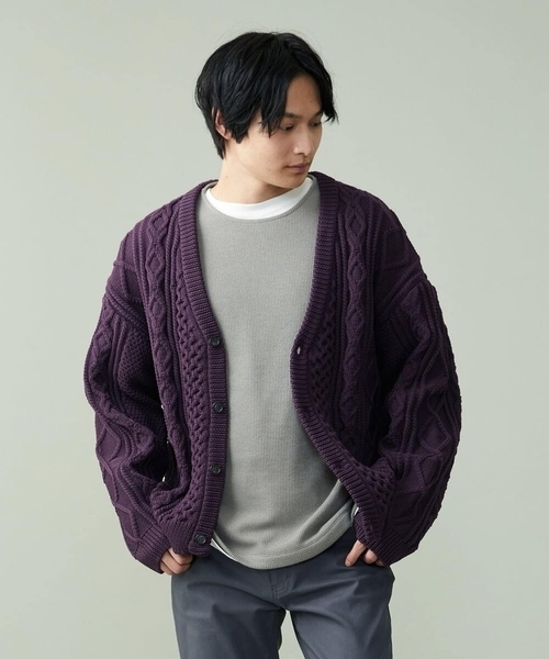 a.v.v(アーヴェヴェ)の「【ユニセックス】アランニットワイドカーディガン(カーディガン/ボレロ・メンズ・バイオレット/アイボリー/ブルー・46/48/50/44)」の19枚目の写真