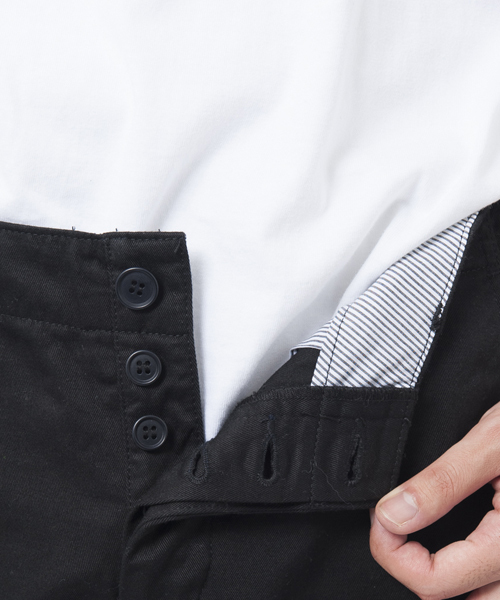 SILAS(サイラス)の「SIDE LINE CHINO PANT(MADE IN JAPAN)(その他パンツ・メンズ・ブラック/ベージュ・34inch/32inch/30inch)」の3枚目の写真