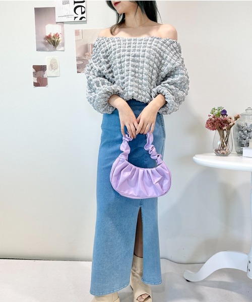 CECIL McBEE(セシルマクビー)の「オフショル2WAYぽこぽこシャーリングトップス(Tシャツ/カットソー・レディース・ブラック/ライトグレー・MEDIUM/LARGE)」の11枚目の写真