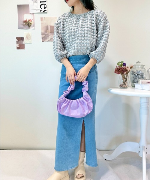 CECIL McBEE(セシルマクビー)の「オフショル2WAYぽこぽこシャーリングトップス(Tシャツ/カットソー・レディース・ブラック/ライトグレー・MEDIUM/LARGE)」の9枚目の写真