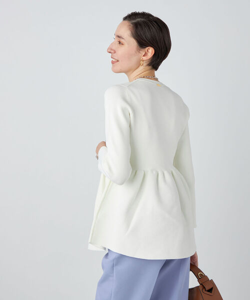 NOLLEY’S Sophi（ノーリーズソフィ）の「《手洗い可能》ペプラムプルオーバーニット（ニット/セーター・レディース・ダークネイビー/オフホワイト/サックスブルー・38）」の13枚目の写真