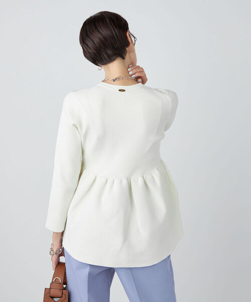 NOLLEY’S Sophi（ノーリーズソフィ）の「《手洗い可能》ペプラムプルオーバーニット（ニット/セーター・レディース・ダークネイビー/オフホワイト/サックスブルー・38）」の14枚目の写真