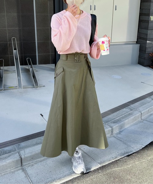 feepur（フェピュール）の「【TALLサイズあり】ベルテッドナイロンワークフレアスカート（スカート・レディース・カーキ/ブラック・MEDIUM/TALL）」の8枚目の写真