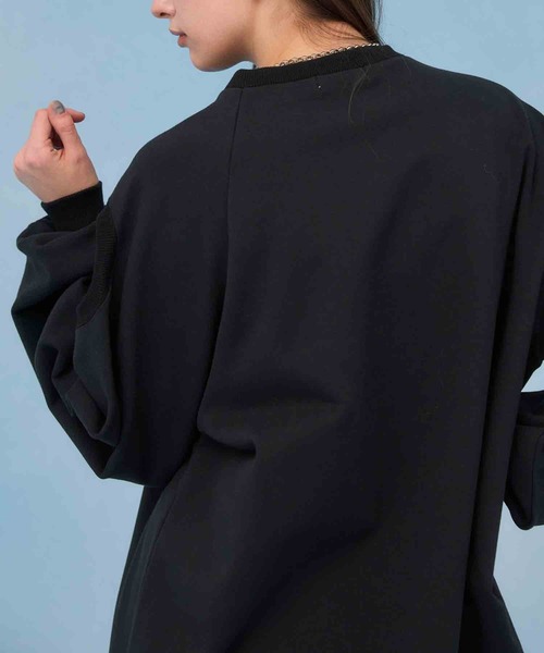 PUBLIC TOKYO（パブリックトウキョウ）の「【三重県産】ショルダーホールオーバーサイズスウェット/カットアウトスエット（スウェット・レディース・ホワイト/ブラック・FREE）」の17枚目の写真