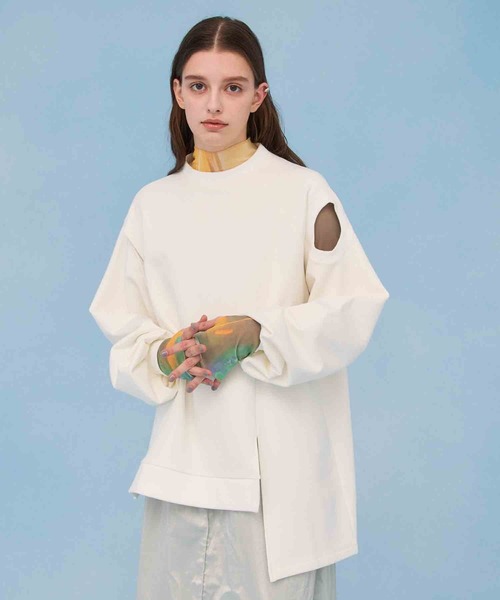 PUBLIC TOKYO（パブリックトウキョウ）の「【三重県産】ショルダーホールオーバーサイズスウェット/カットアウトスエット（スウェット・レディース・ホワイト/ブラック・FREE）」の4枚目の写真