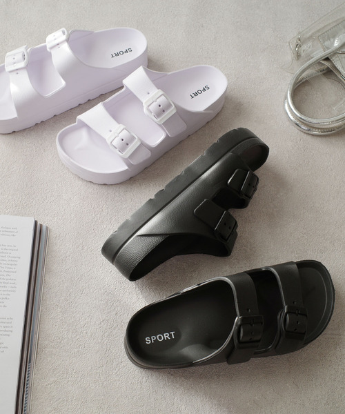 AmiAmi(アミアミ)の「軽量コンフォートダブルベルトサンダル/シャワー厚底サンダル(サンダル・レディース・ブラック/ホワイト・36/37/38/39/40)」の5枚目の写真