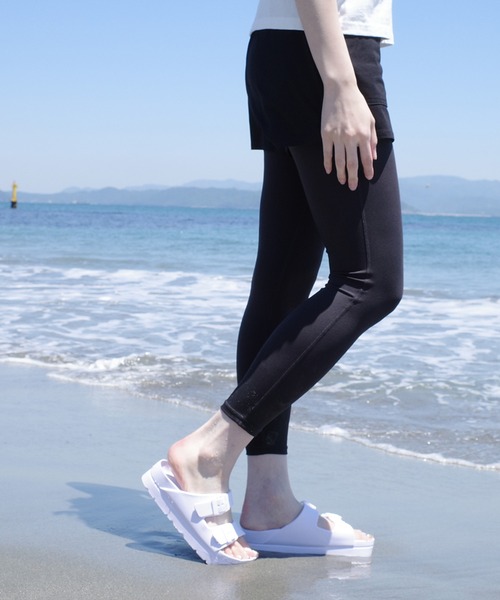 AmiAmi(アミアミ)の「軽量コンフォートダブルベルトサンダル/シャワー厚底サンダル(サンダル・レディース・ブラック/ホワイト・36/37/38/39/40)」の19枚目の写真