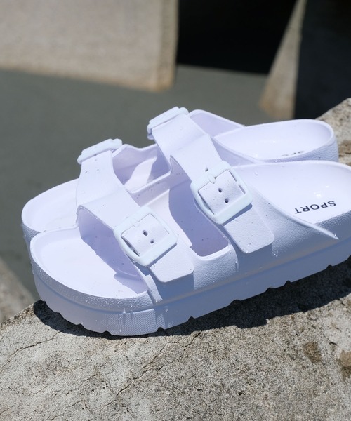 AmiAmi(アミアミ)の「軽量コンフォートダブルベルトサンダル/シャワー厚底サンダル(サンダル・レディース・ブラック/ホワイト・36/37/38/39/40)」の22枚目の写真