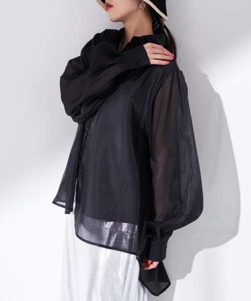 Solace（ソレイス）の「シアーレイヤードオーバーシャツ（シャツ/ブラウス・レディース・グレー/ブラック/ナチュラル・FREE）」の2枚目の写真
