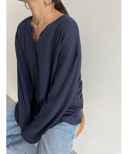 owndaily(オンデイリー)の「シアールーズワッフルシャツ(Tシャツ/カットソー・レディース・ホワイト/ネイビー・FREE)」の8枚目の写真