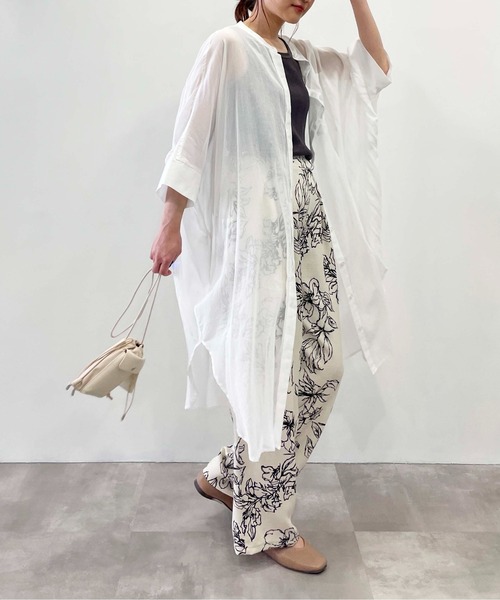 LUGIVA(ルギヴァ)の「綿ボイルロングブラウス(シャツ/ブラウス・レディース・ベージュ/ブラック/オフホワイト・M)」の12枚目の写真