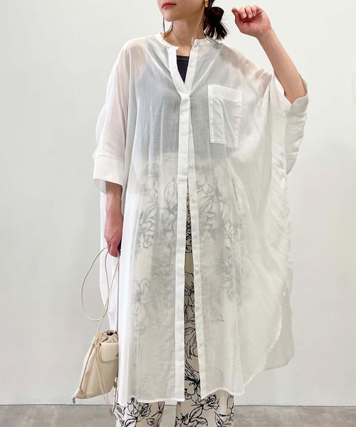 LUGIVA(ルギヴァ)の「綿ボイルロングブラウス(シャツ/ブラウス・レディース・ベージュ/ブラック/オフホワイト・M)」の7枚目の写真