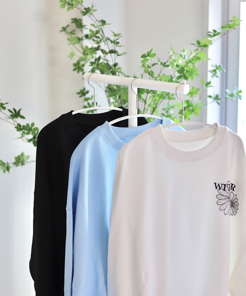 ROOPTOKYO（ループトウキョウ）の「フラワープリントスウェット オーバーサイズ ワンポイント コラボ（スウェット・メンズ・ホワイト/ブラック/ブルー・M/L）」の13枚目の写真