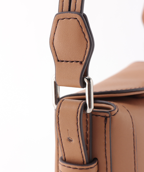 the dilettante（ザ・ディレッタント）の「【the dilettante / ザ ディレッタント】Reuben レザーショルダーバッグ（ショルダーバッグ・メンズ・ブラック/ベージュ・FREE）」の11枚目の写真