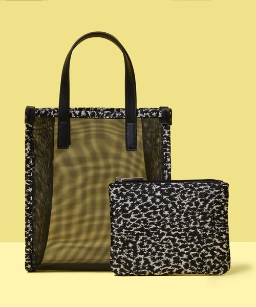 FOREVER 21（フォーエバー トゥエンティーワン）の「ポーチ付きメッシュトートバッグ（トートバッグ・レディース・イエロー/グリーン系その他/スカイブルー/ブラック・FREE）」の2枚目の写真