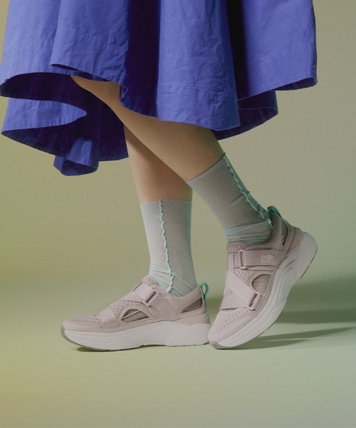 le coq sportif(ルコックスポルティフ)の「LCS ブローニュ SD / レディース シューズ(スニーカー・レディース・パープル系その他・22.5cm/23.0cm/23.5cm/24.0cm/24.5cm/25.0cm)」の4枚目の写真