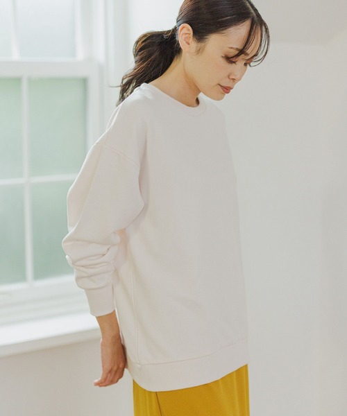 Elura(エルーラ)の「カシミヤブレンドスウェット(スウェット・レディース・ブラウン系その他/ピンクベージュ/オフホワイト・MEDIUM/LARGE)」の2枚目の写真