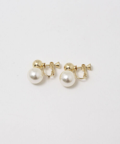 NOLLEY’S Sophi（ノーリーズソフィ）の「ボールパールスノーマンイヤリング（イヤリング・レディース・ゴールド・FREE）」の2枚目の写真