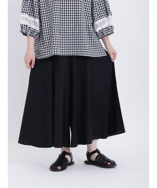 Samansa Mos2（サマンサ モスモス）の「【接触冷感】いつも涼しくゆらゆらフレアパンツ（その他パンツ・レディース・ブルー/ベージュ/ネイビー/ブラック・ﾌﾘ-）」の2枚目の写真