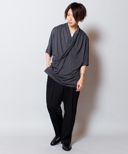 NO ID.(ノーアイディ)の「mt8393-カシュクールドレープドルマンハーフスリーブT Tシャツ(Tシャツ/カットソー・メンズ・ブラック/ホワイト/グレー・ONE SIZE)」の15枚目の写真