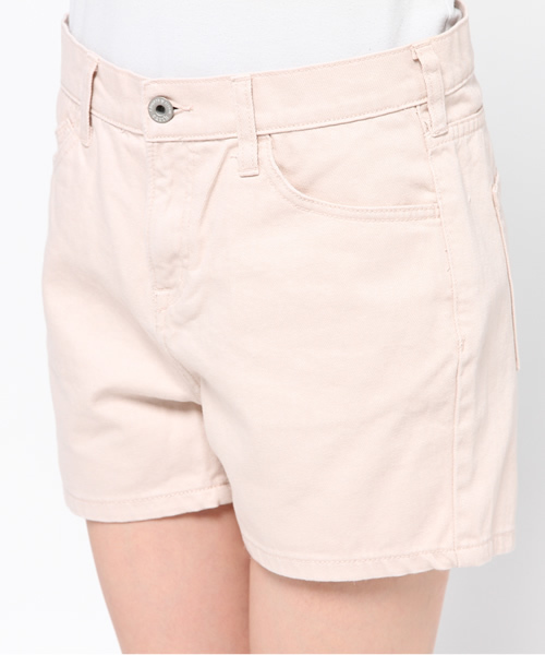 earth music&ecology（アースミュージックアンドエコロジー）の「カラーデニムショートパンツ（デニムパンツ・レディース・イエロー/ピンク/オフホワイト・MEDIUM/SMALL/LARGE）」の7枚目の写真