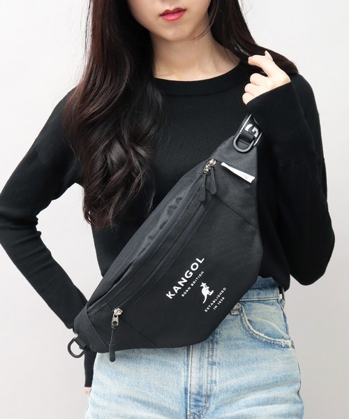 KANGOL(カンゴール)の「ジャガードテープ ウエストポーチ(ボディバッグ/ウエストポーチ・メンズ・ブラック・FREE)」の3枚目の写真