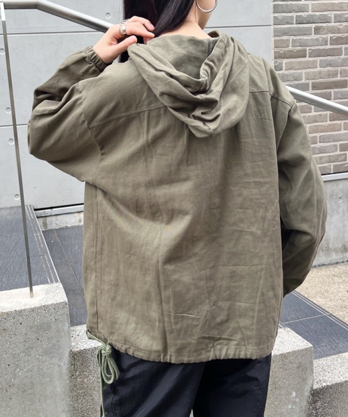 CLEA（クレア）の「ミリタリーオーバーサイズアノラックパーカー（パーカー・レディース・ブラック/カーキ・FREE）」の11枚目の写真