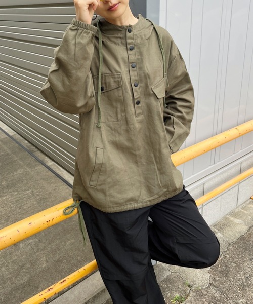 CLEA（クレア）の「ミリタリーオーバーサイズアノラックパーカー（パーカー・レディース・ブラック/カーキ・FREE）」の17枚目の写真