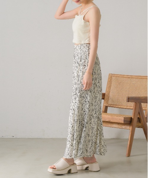 RETRO GIRL（レトロガール）の「ショートテレコキャミ（キャミソール・レディース・ブルー/ナチュラル/ブラック系その他/イエロー/ブラック・FREE）」の19枚目の写真