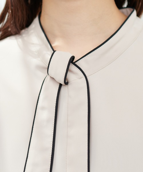 natural couture(ナチュラルクチュール)の「WEB限定 / ねじり配色ボウタイブラウス(シャツ/ブラウス・レディース・ベージュ/ラベンダー/サックスブルー/ブルー/ピンクベージュ・FREE)」の20枚目の写真