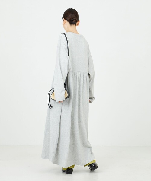 FREAK'S STORE（フリークスストア）の「限定展開　ウエスト ギャザー切替 マキシ ワンピース（ワンピース・レディース・グレー/オレンジ/ナチュラル/オリーブ/ブルー/ブラック/ブラウン・SMALL/MEDIUM）」の14枚目の写真